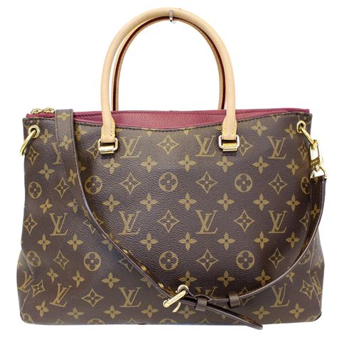 louis vuitton monogram pallas.